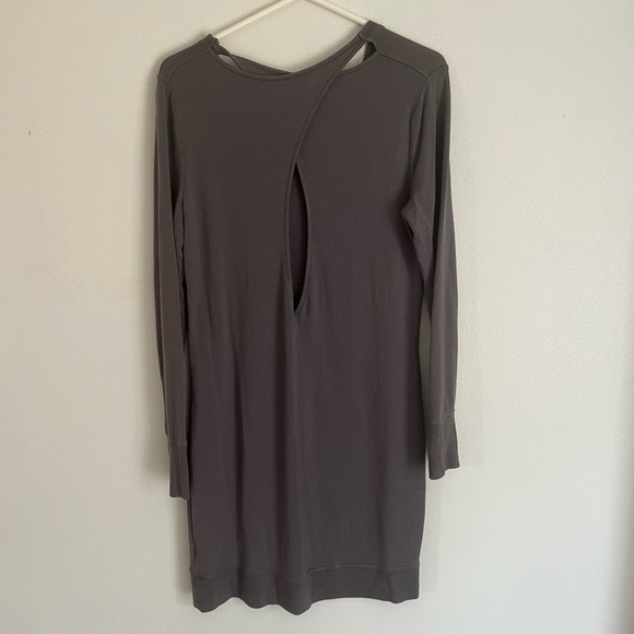 Athleta Silver Bells Back Cutout Beyond Soft Nirvana Go-to Dress Size Small - Picture 4 of 6